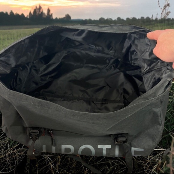 Chipotle Restaurant Catering Takeout Duffel Bag - Picture 7 of 8